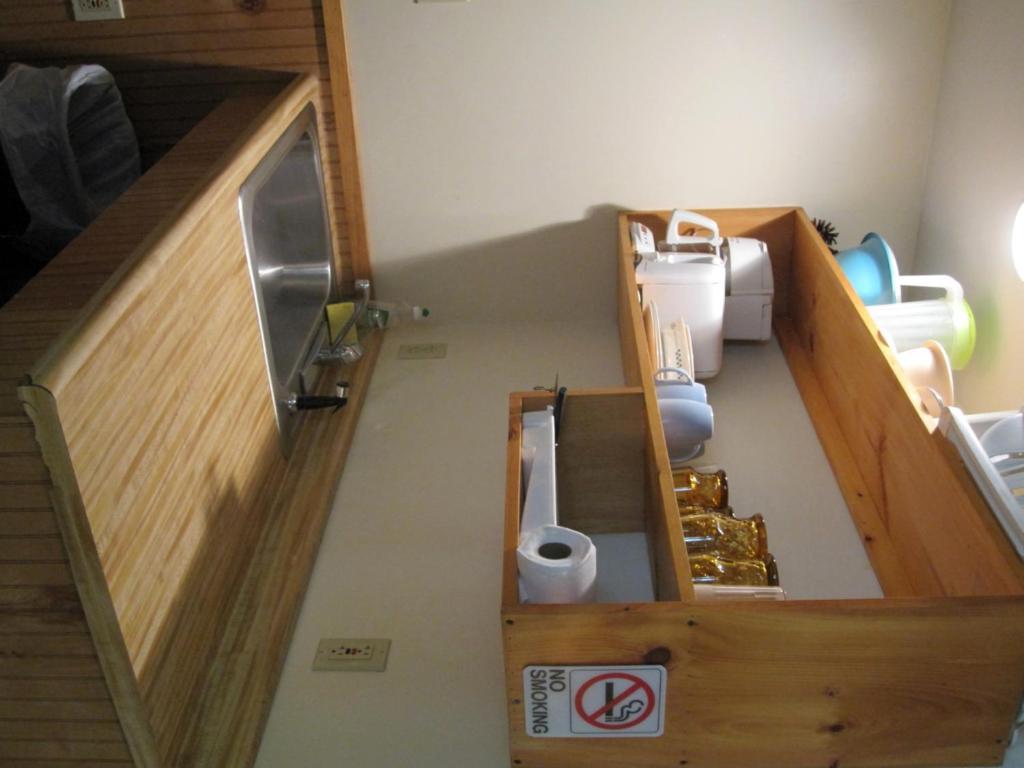 Bear Tree Lodge Weirs Beach Rom bilde